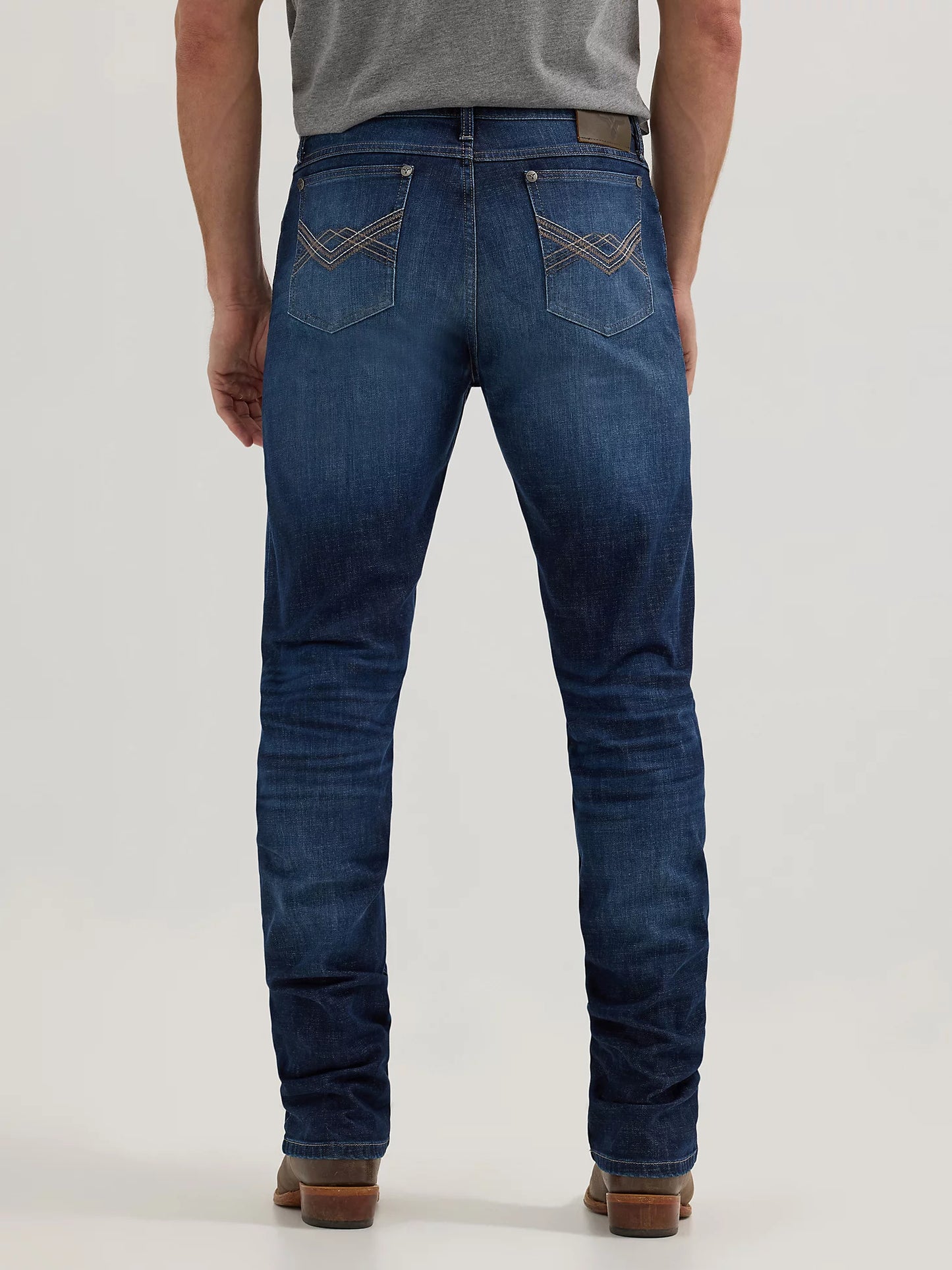 Men's 44 Slim Straight Jeans