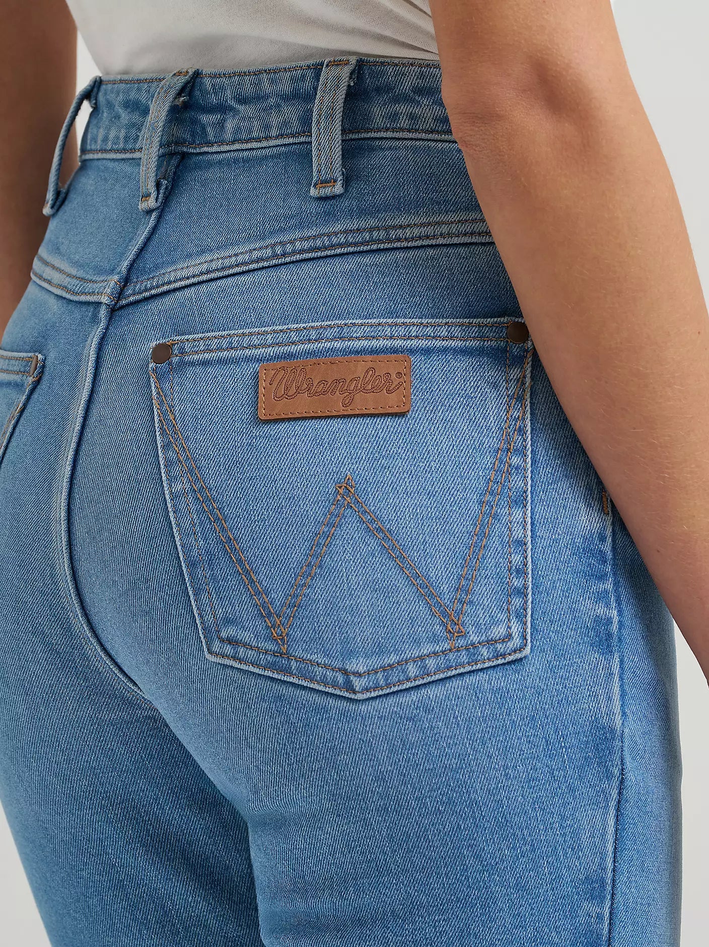 Women's High Rise Rodeo Bootcut Wrangler Riding Jean