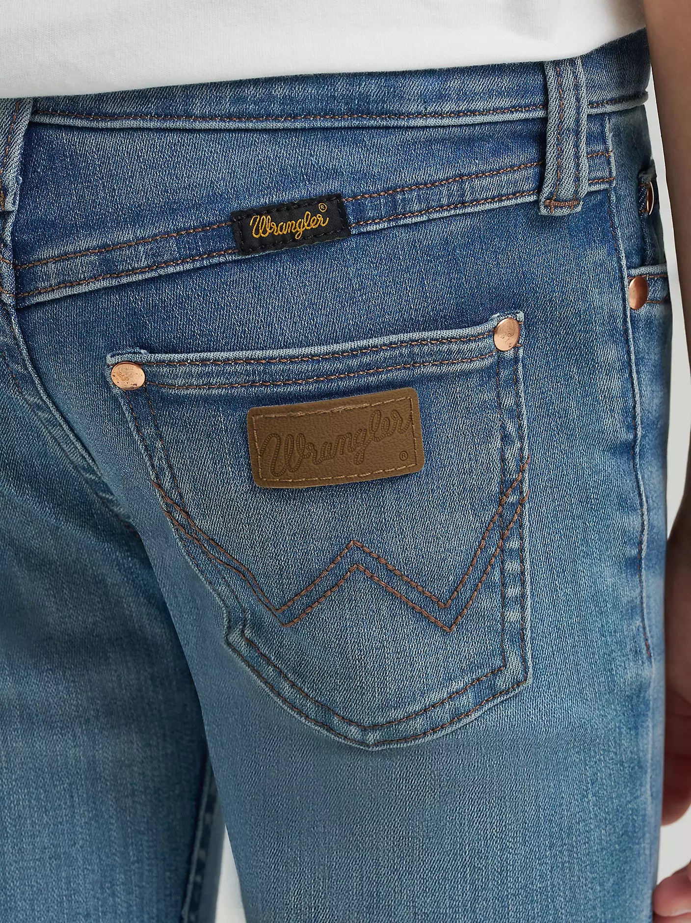 Lainey Wilson x Wrangler Boot Huggers