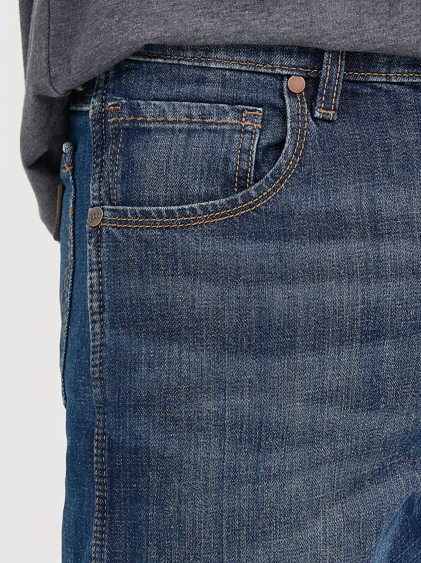 Retro® Relaxed Fit Bootcut Jean