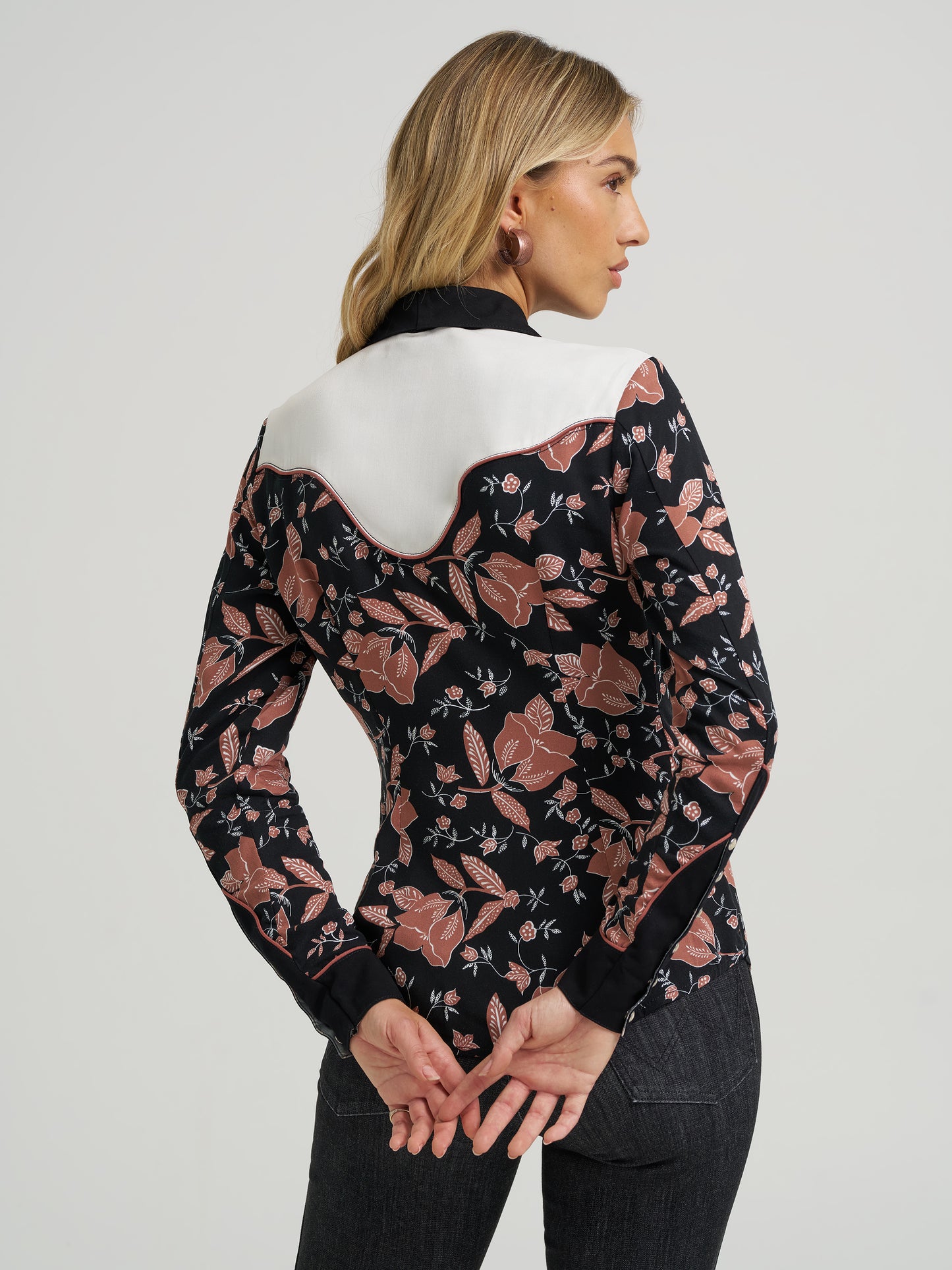 Ladies Lainey Wilson Western Shirt