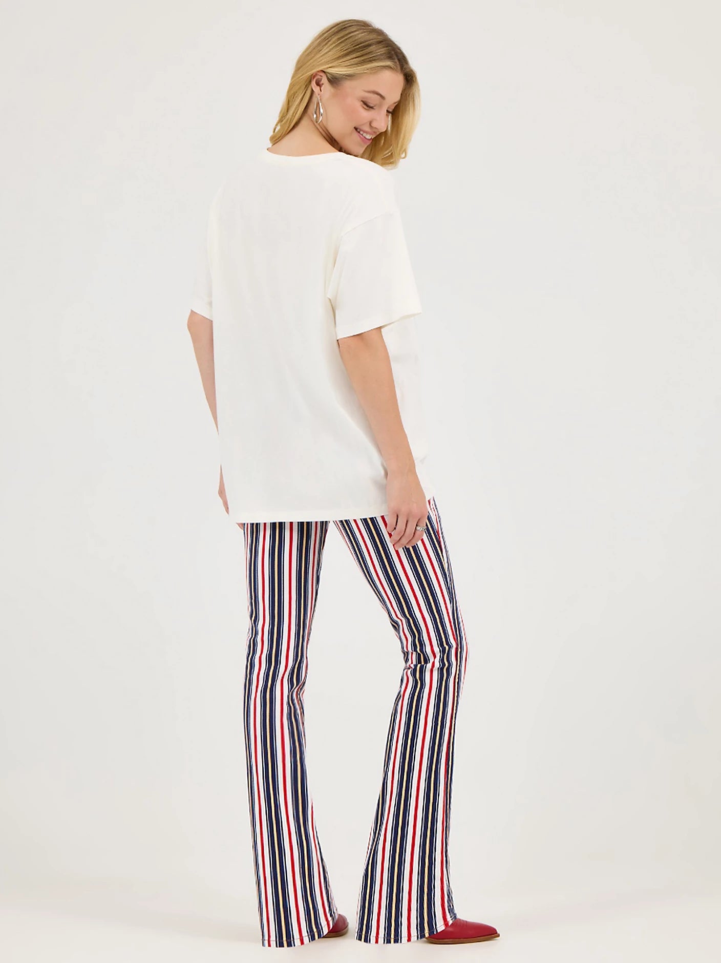 Ladies Lainey Wilson Tee