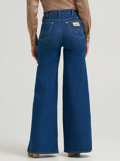 Lainey Wilson Highrise Wideleg Jean