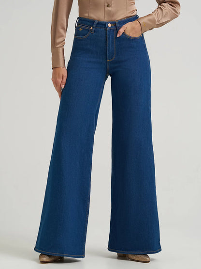Lainey Wilson Highrise Wideleg Jean