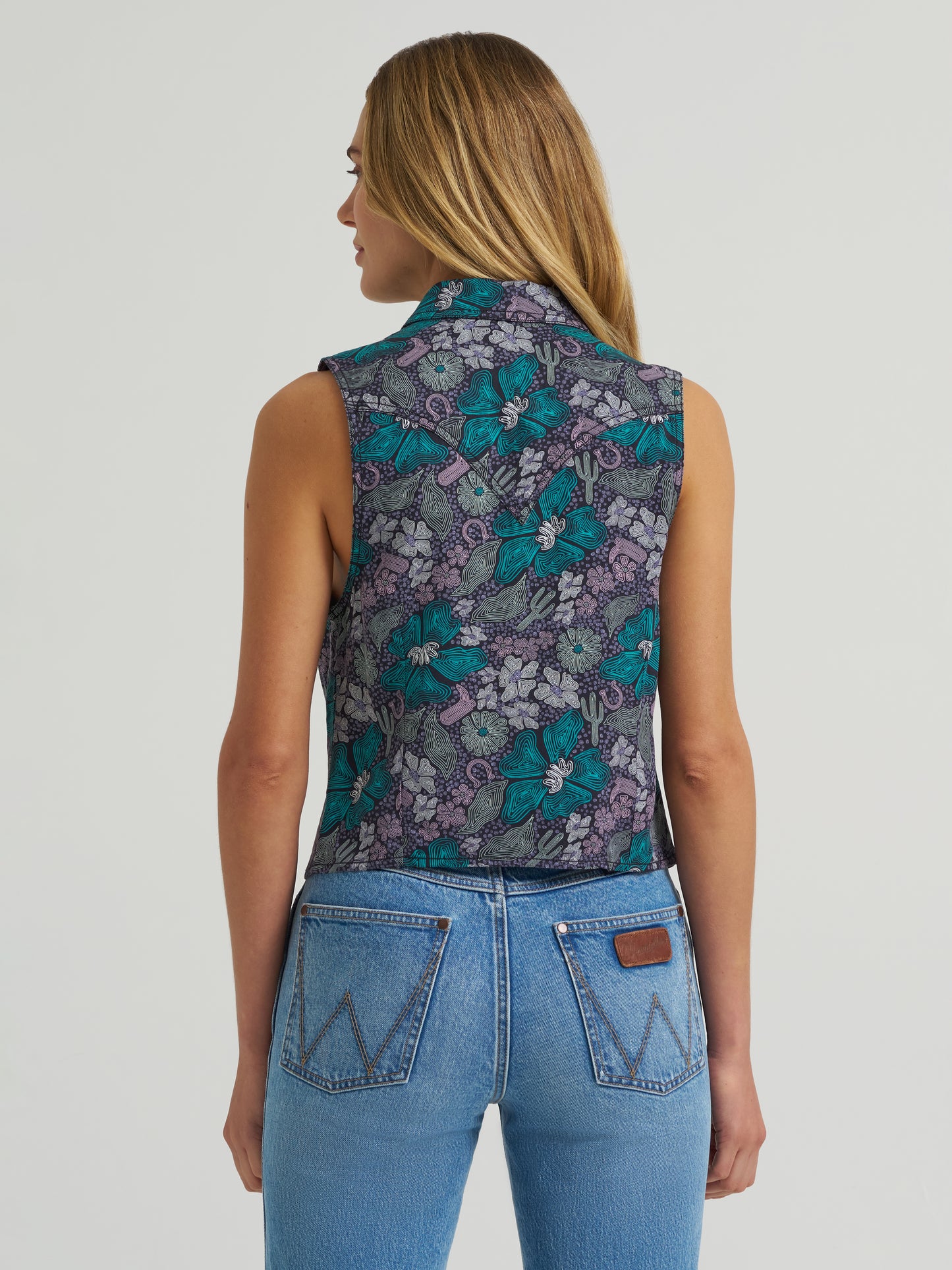 Ladies Sleevless Western Shirt
