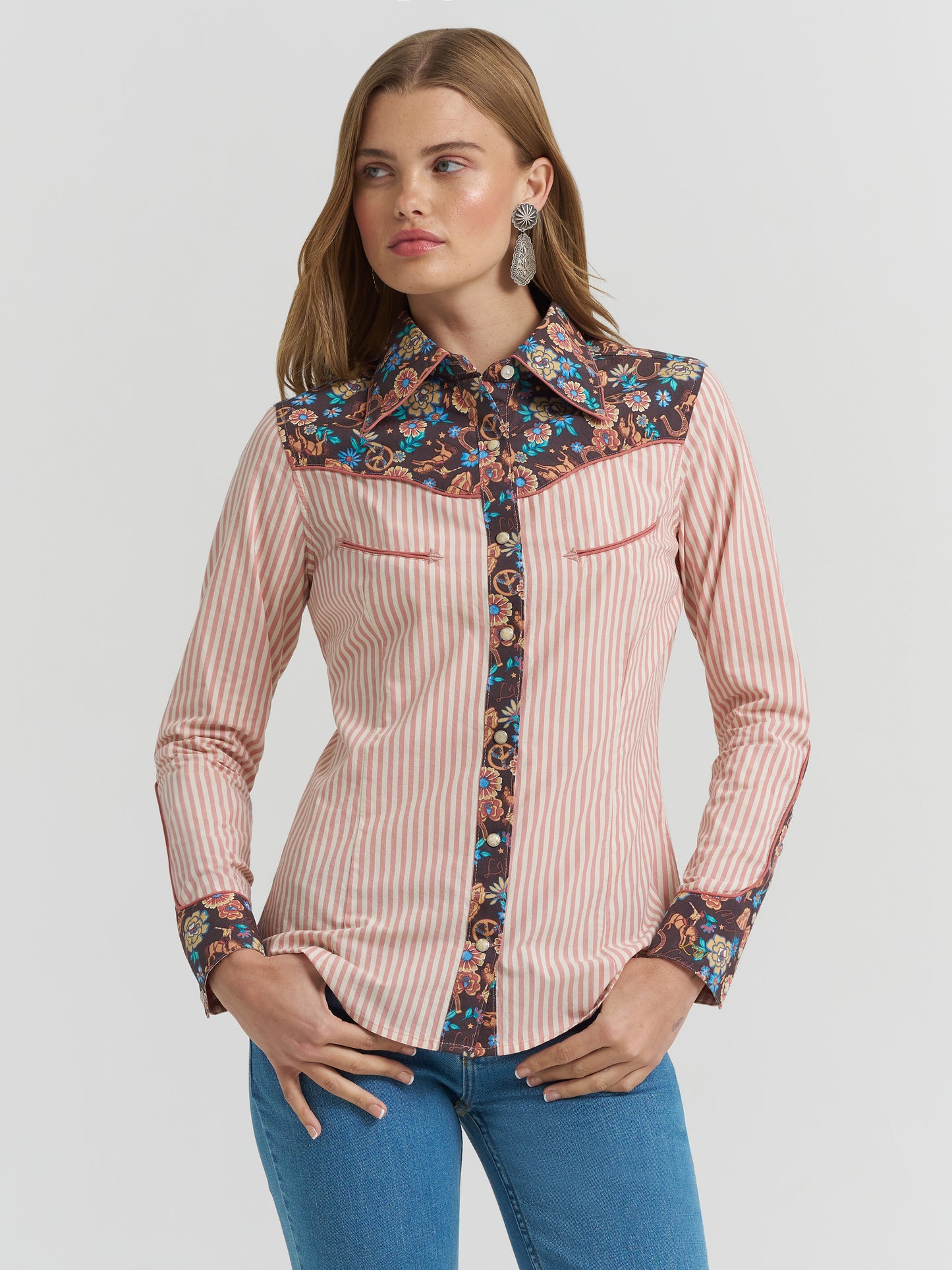 Lainey Wilson Prairie Print Shirt