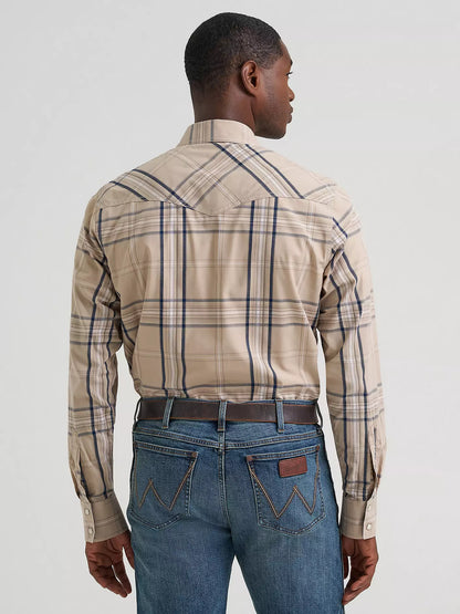 Wrangler Retro® Premium Long Sleeve Western Snap Shirt
