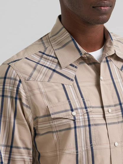 Wrangler Retro® Premium Long Sleeve Western Snap Shirt