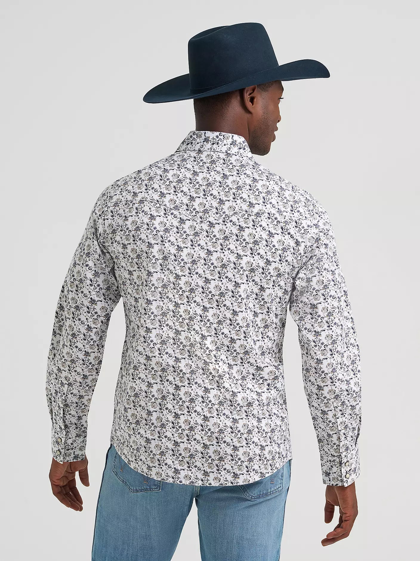Wrangler Retro® Premium Long Sleeve Western Snap Shirt