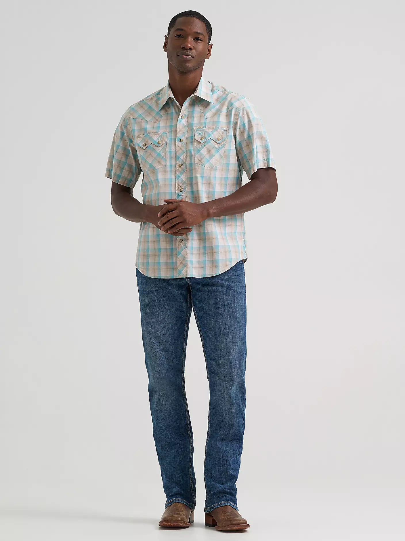 Men's Wrangler Retro® Short Sleeve Sawtooth Pocket Western Snap Shirt