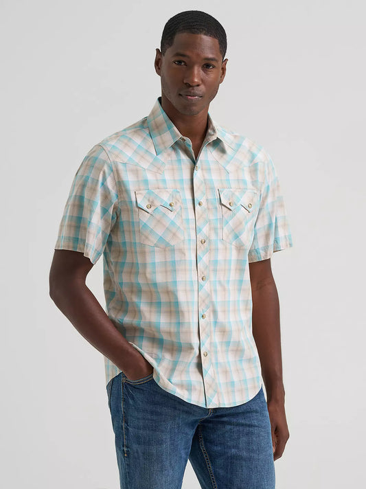 Men's Wrangler Retro® Short Sleeve Sawtooth Pocket Western Snap Shirt