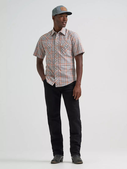 Men's Wrangler Retro® Short Sleeve Sawtooth Pocket Western Snap Shirt