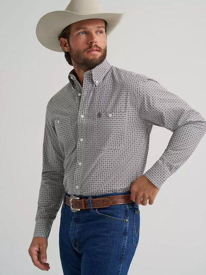 George Strait™ Long Sleeve Button Down Two Pocket Shirt