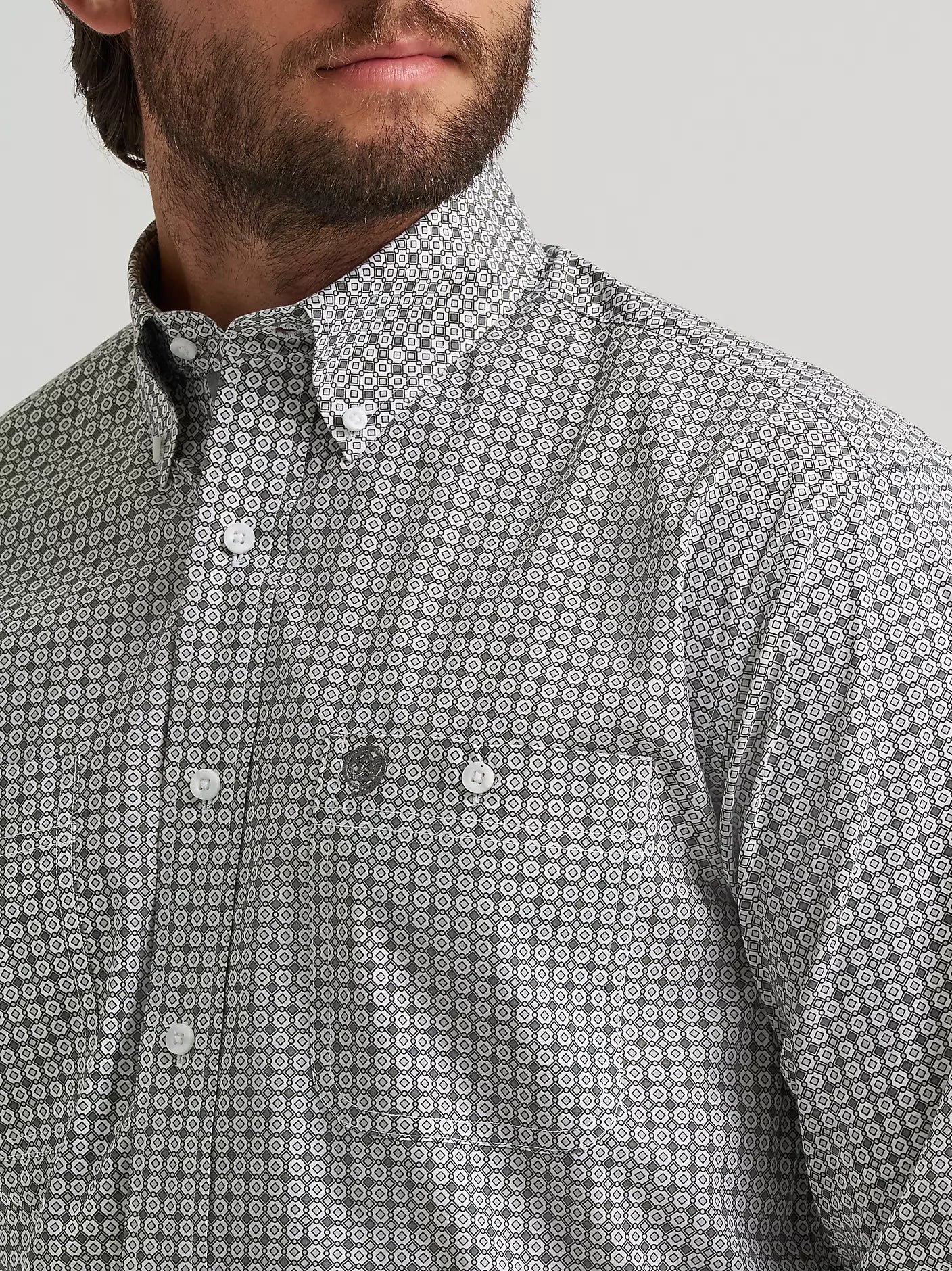George Strait™ Long Sleeve Button Down Two Pocket Shirt