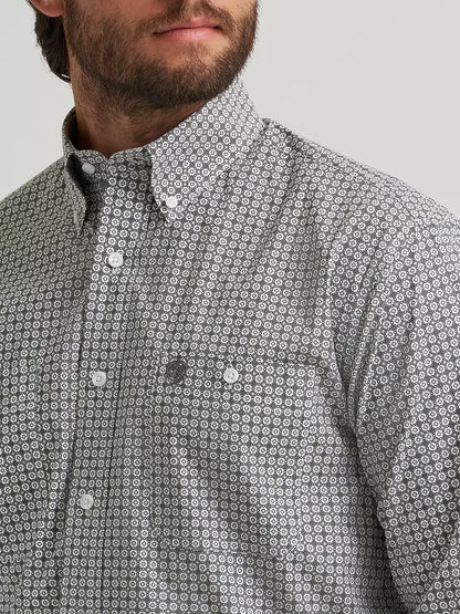 George Strait™ Long Sleeve Button Down Two Pocket Shirt