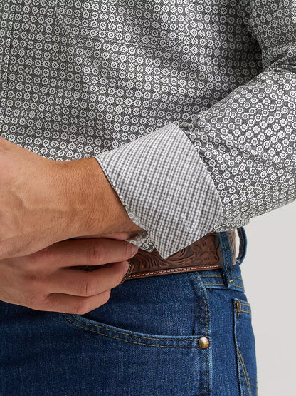 George Strait™ Long Sleeve Button Down Two Pocket Shirt