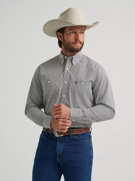 George Strait™ Long Sleeve Button Down Two Pocket Shirt