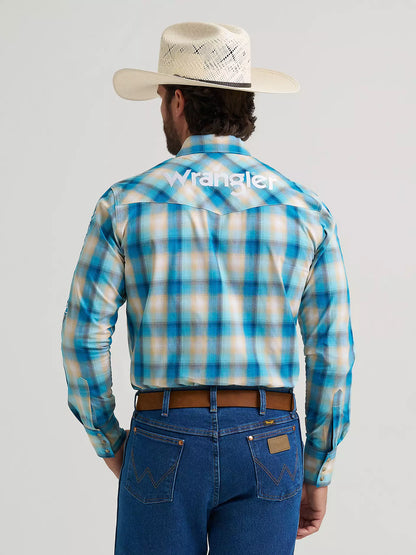 Men's Wrangler® Logo Long Sleeve Western Snap Shirt