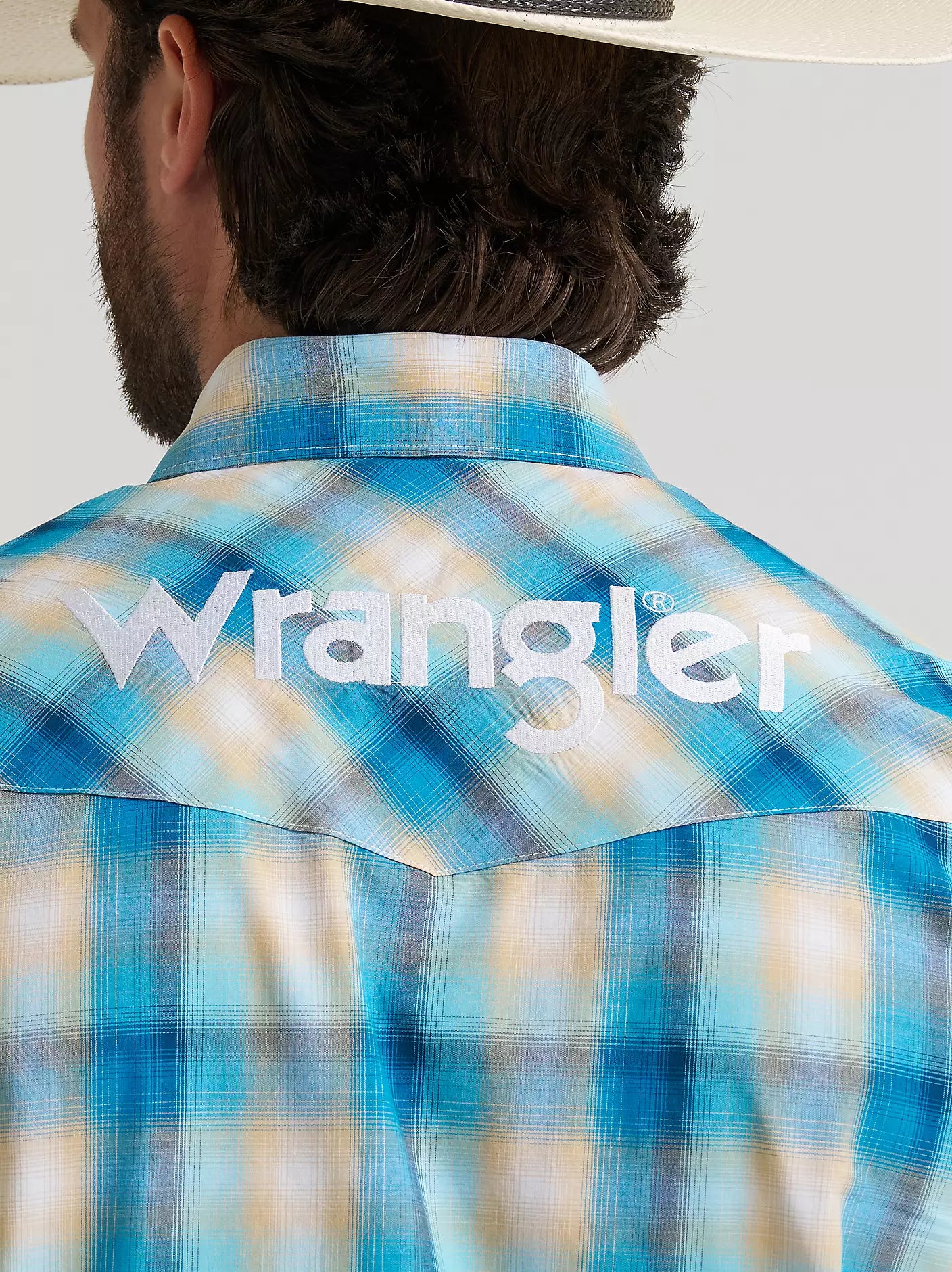 Men's Wrangler® Logo Long Sleeve Western Snap Shirt