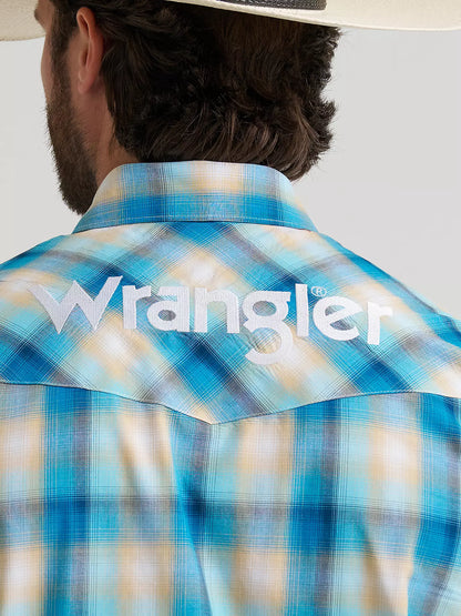 Men's Wrangler® Logo Long Sleeve Western Snap Shirt