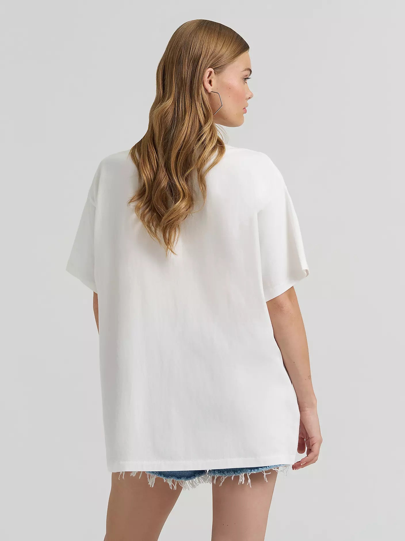 Lainey Wilson x Wrangler Giddy Up Tee