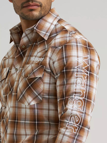 Wrangler® Logo Long Sleeve Western Snap Shirt