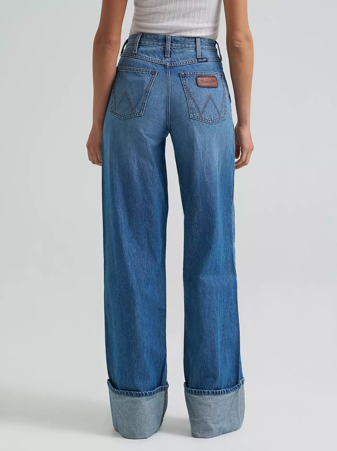 Women's Wrangler Retro® Bailey High Rise Wide Leg Cuffed Jean