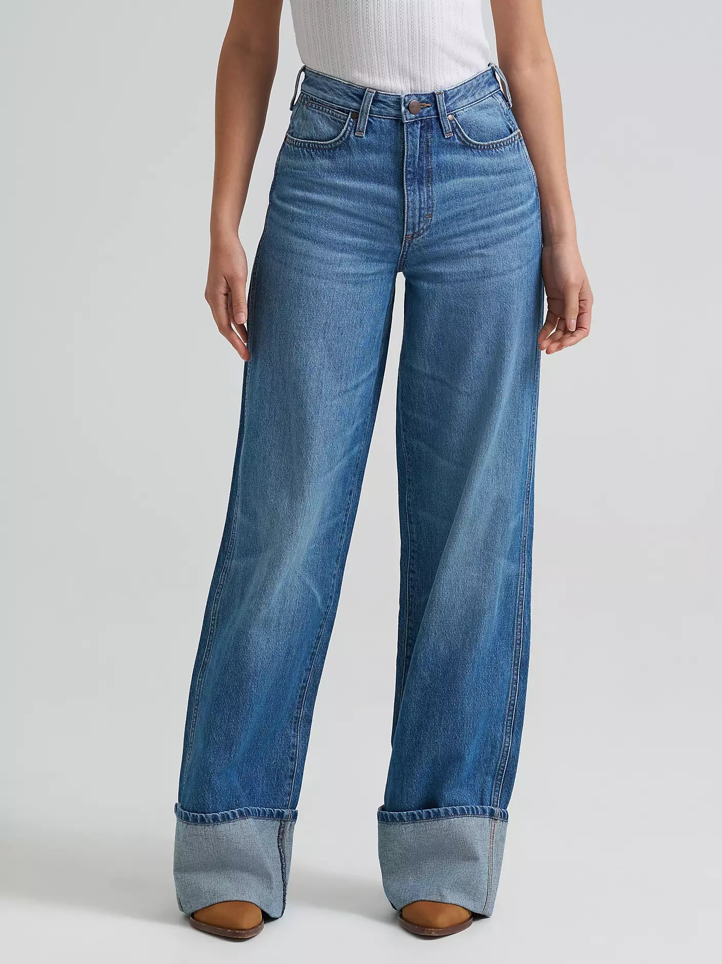 Women's Wrangler Retro® Bailey High Rise Wide Leg Cuffed Jean