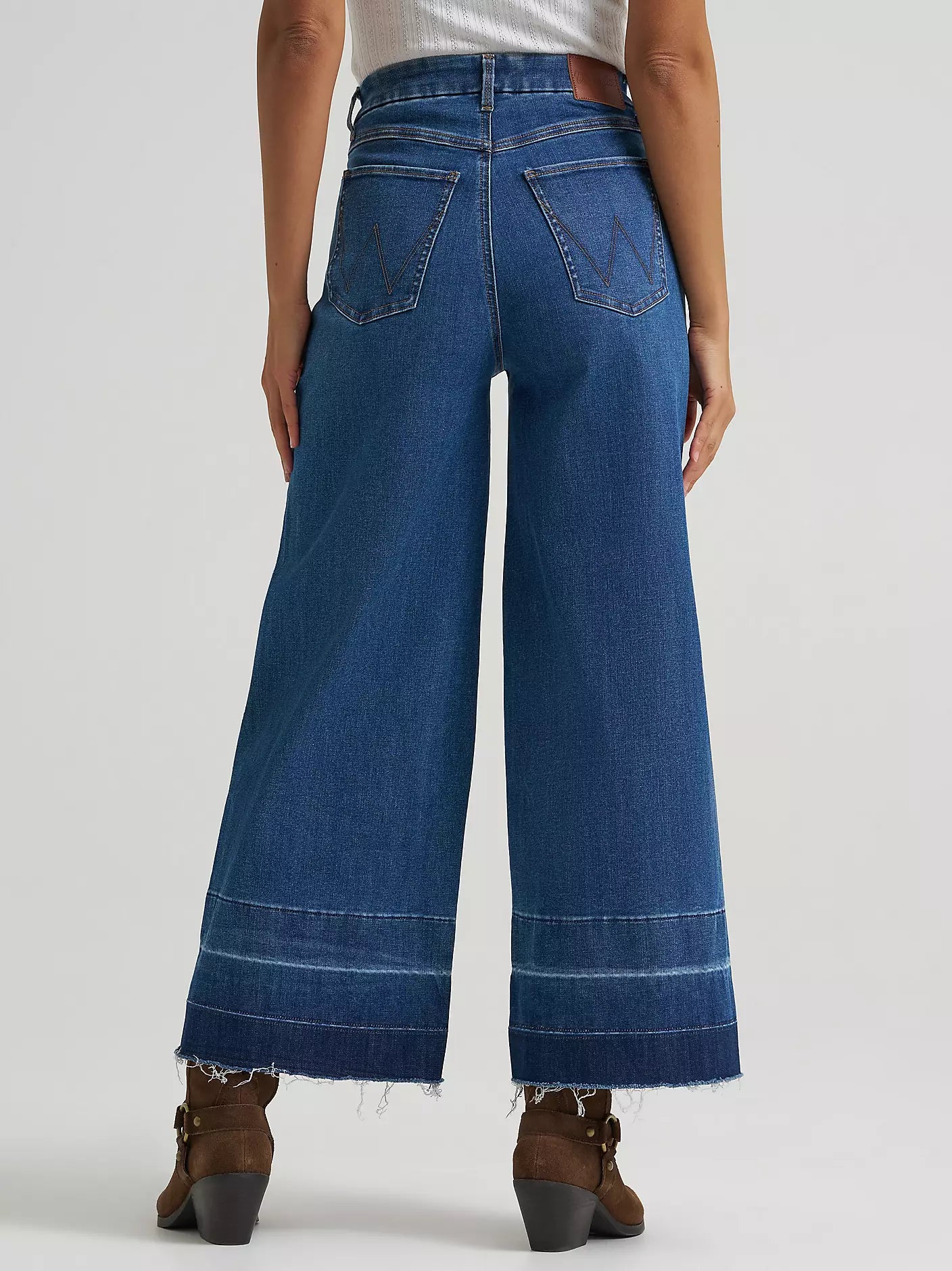 Women's Wrangler BESPOKE Wide Leg Crop Jean