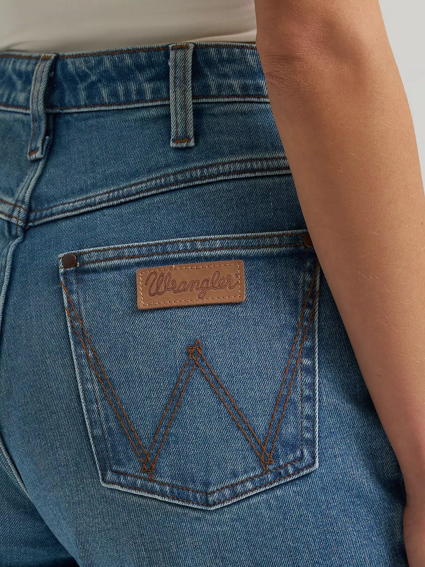 High Rise Skylar Relaxed Bootcut Wrangler Riding Jean