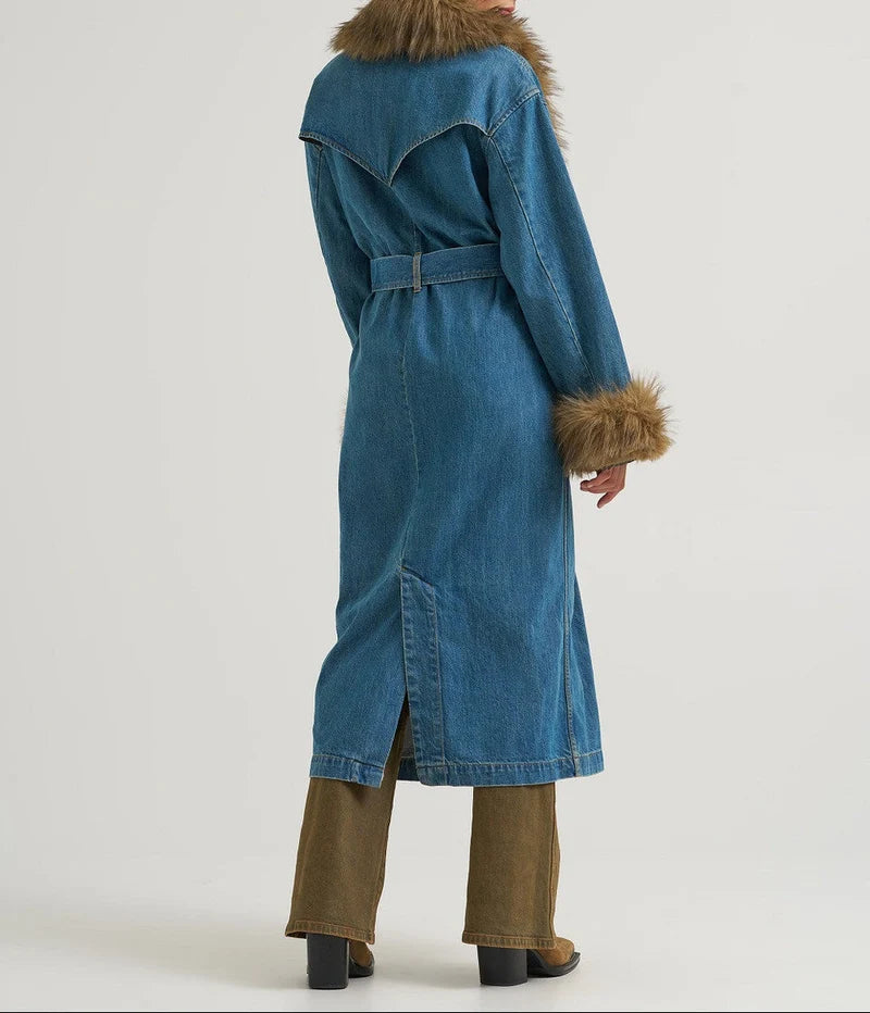 Lainey Wilson Penny Coat