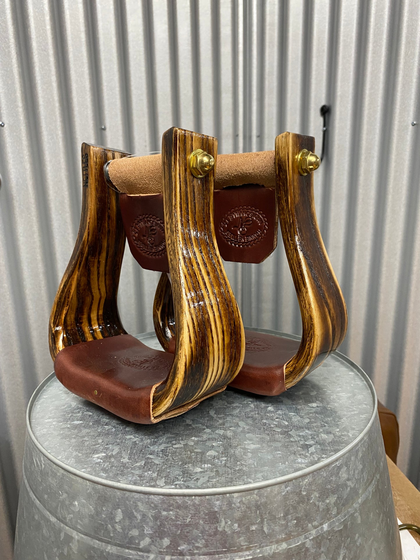 Nettles 3" Flatbottom Stirrups